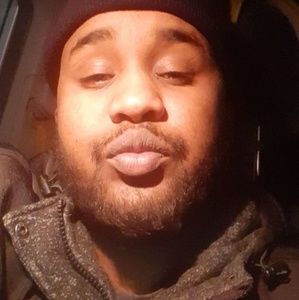 Meet your Posher, Sharmarke